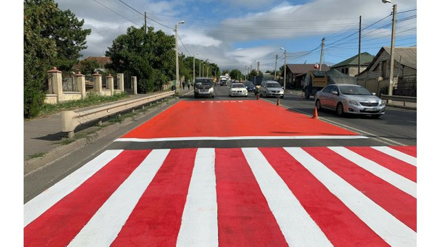 La Peresecina a fost aplicat un nou marcaj rutier - „Covor frânare”