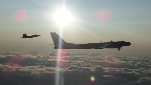 Avioane de vânătoare americane, mobilizate pentru interceptarea unor bombardiere nucleare ruse în Alaska