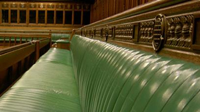 Marea Britanie | O petiție contra supendării parlamentului a depășit un milion de semnături
