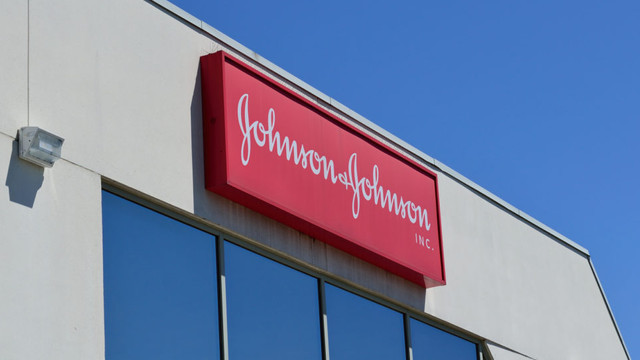 Compania farmaceutică Johnson&Johnson, amendată de un tribunal american cu 572 de miliaone de dolari
