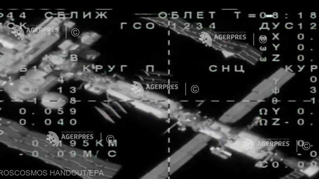 Un vehicul spațial, relocat în exteriorul ISS, pentru ca o capsulă Soyuz să efectueze o nouă tentativă de andocare