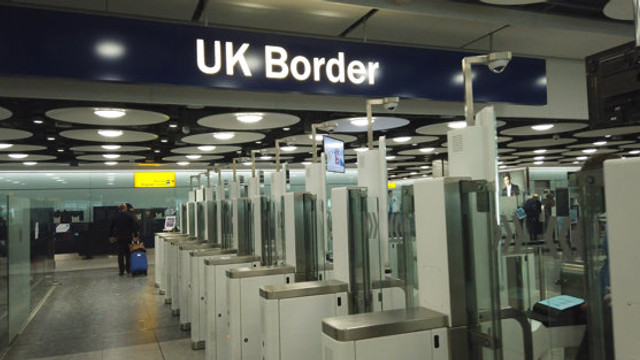 Gata cu libertatea de circulație: Marea Britanie va institui controale vamale imediat după ieșirea din Uniunea Europeană
