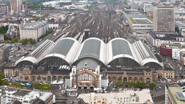 Germania | Amplă operațiune de securitate în Gara centrală din Frankfurt