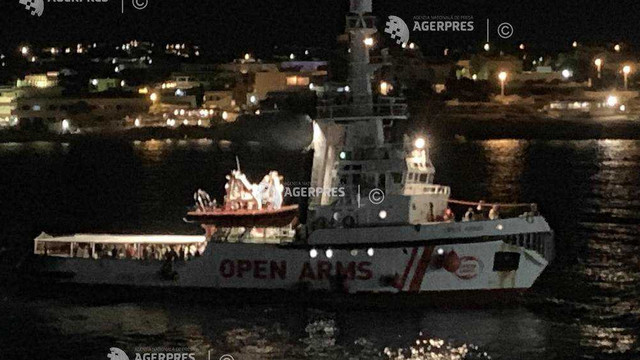 Open Arms: Nava militară spaniolă care se îndreaptă spre Lampedusa va prelua 15 migranți (vicepremier)