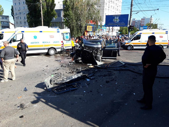 FOTO | UPDATE: Noi detalii despre accidentul de la Buiucani. Ce a declarat șoferul, potrivit șefului Regiei Transport Electric Chișinău