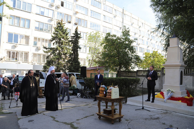 Un monument în memoria bisericii „Sfântul Proroc Ilie”, distrusă în 1960 de către autoritățile sovietice, a fost inagurat la Chișinău