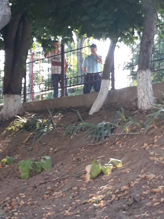 Miliția separatistă a interzis arborarea drapelului și intonarea imnului de stat la școlile cu predare în limba română  Miliția separatistă a interzis arborarea drapelului și intonarea imnului de stat la școlile cu predare în limba română