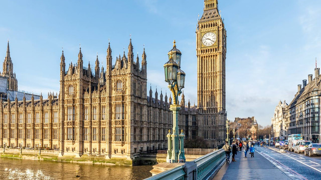 Parlamentul de la Londra a respins încă o dată varianta organizării de alegeri anticipate la mijlocul lunii viitoare