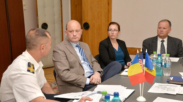 Juriștii Armatei Naționale, asistați de experți din SUA și România în elaborarea unui manual în drept operațional