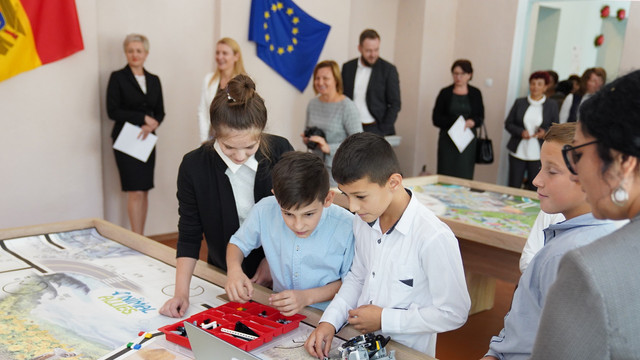 FOTO | Elevii de la Sărata Veche își vor forma competențe pentru o viitoarea carieră, într-un Centru deschis pe bani din UE