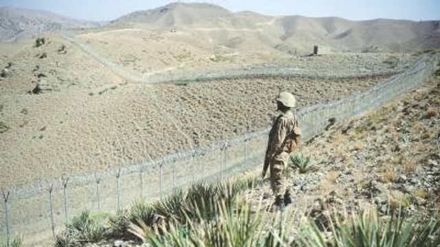 Pakistanul și Afganistanul accelerează comerțul prin prelungirea programului de operare a unui punct de trecere a frontierei

