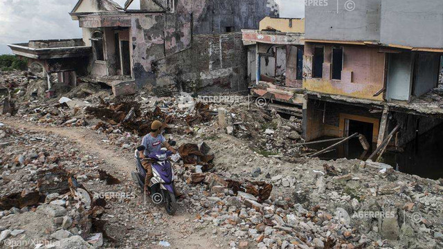 Indonezia: Aproape 60.000 de persoane, în continuare fără adăpost la un an după seismul din Palu