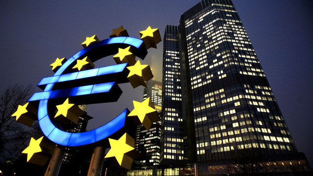 Băncile europene lichidează aproape 45 000 de locuri de muncă