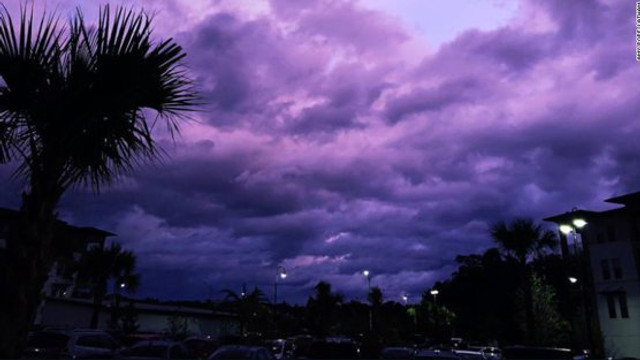 Fenomen uimitor în Florida: Cerul s-a transformat într-o 