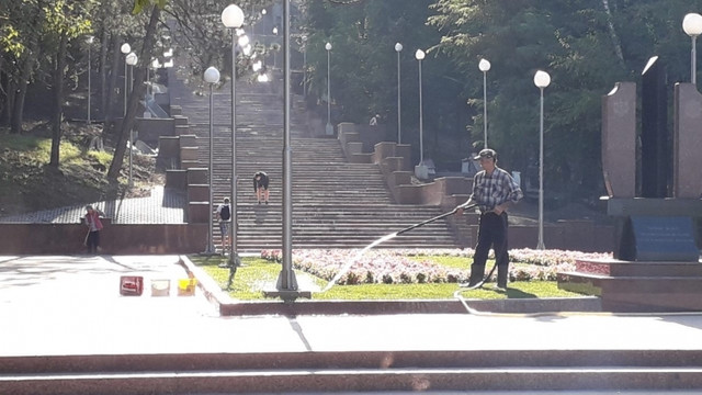 Cele 232 de trepte sunt gata. Primăria Chișinău invită la inaugurarea scărilor de granit din Parcul „Valea Morilor