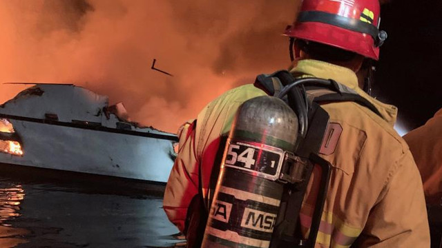 După incendiul de luni de pe un vas pentru scufundări din California au fost găsiți 33 de morți