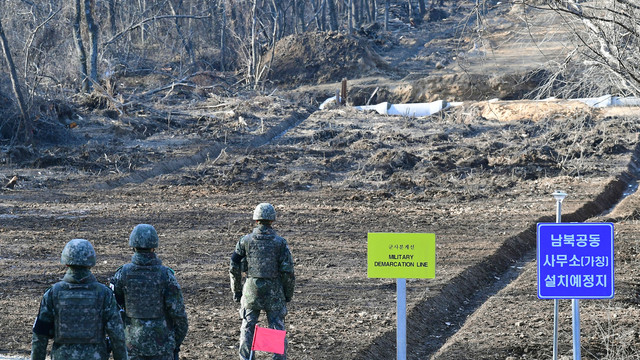 Armata sud-coreeană a aruncat dezinfectant în zona de la granița cu Coreea de Nord