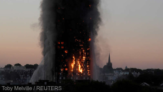 Pompierii din Londra ar fi putut salva o parte din cele 71 de persoane decedate în incendiul Grenfell Tower (anchetă)