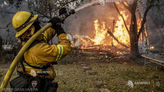 California - Sezonul incendiilor este în toi, mii de persoane evacuate