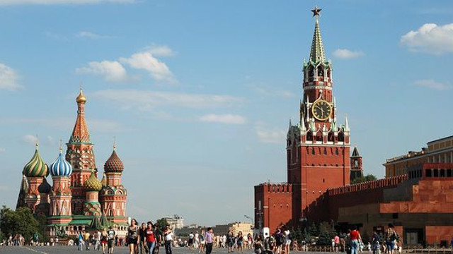Kremlinul consideră inacceptabilă reținerea și interogarea în SUA a deputatului rus 