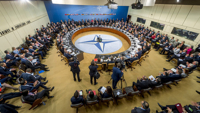Miniștrii apărării din țările membre ale NATO se reunesc astăzi și mâine la Bruxelles 