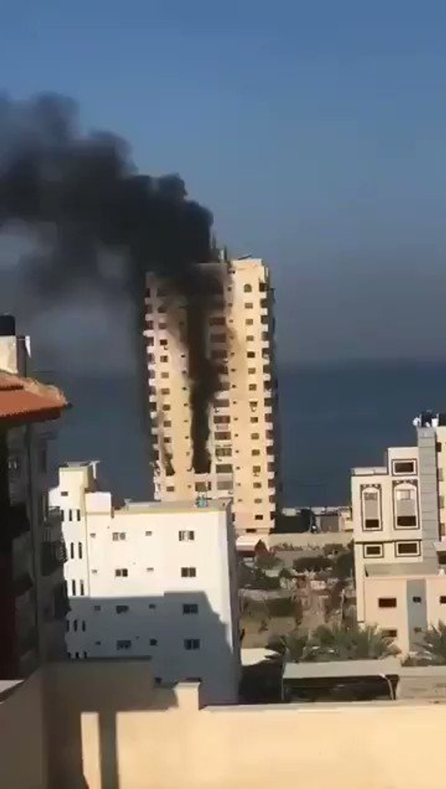 FOTO/VIDEO | Bombardamente în Israel: Grupurile palestiniene au lansat sute de rachete din Fâșia Gaza