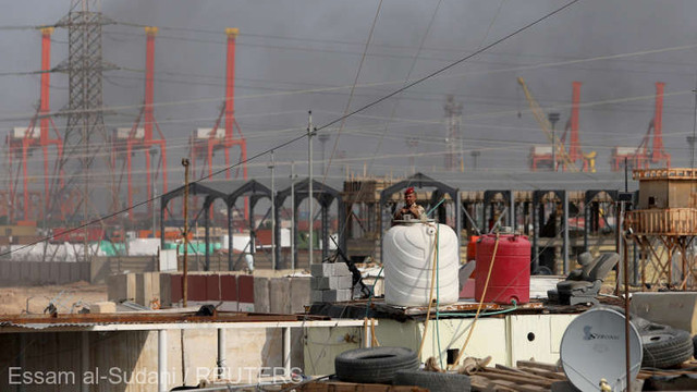 Portul irakian Umm Qasr și-a reluat activitatea întreruptă de proteste