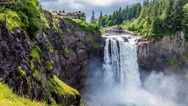 Un trib indigen a cumpărat cu 125 de milioane de dolari faimoasele cascade care apar în 'Twin Peaks'