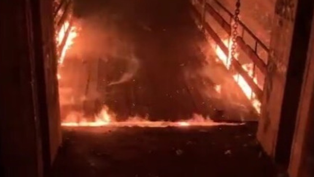 Un incendiu s-ar fi produs în seara aceasta la unul dintre podurile din Parcul Valea Trandafirilor (TV8)