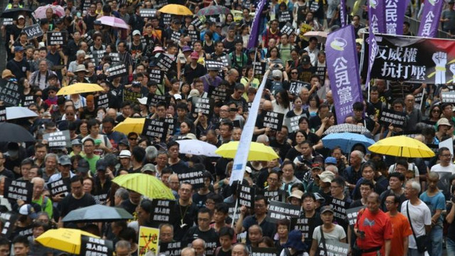 Protestatarii implicați în violențe sunt dușmanii poporului, a declarat liderul Hong Kong-ului