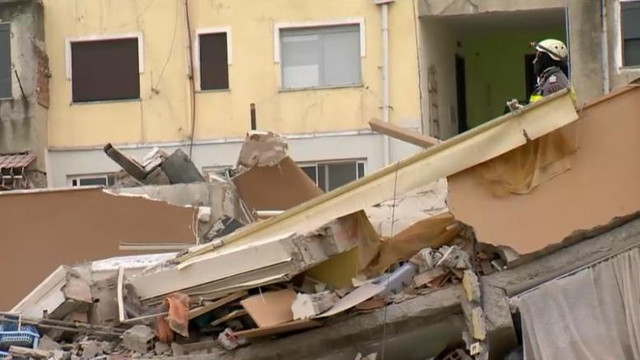Albania, la cinci zile după cutremurul devastator. Pereții clădirilor cad la simpla împingere, blocurile din 2000 s-au prăbușit primele