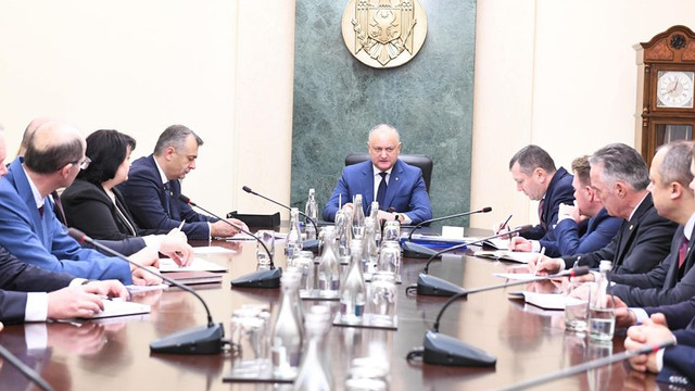 VIDEO | Igor Dodon, într-o ședință matinală cu ușile închise cu membrii noului Guvern