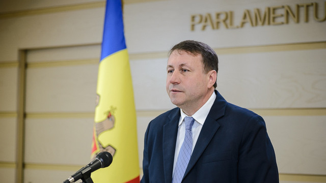  Igor Munteanu: Are loc o repartajare a tuturor comisiilor parlamentare