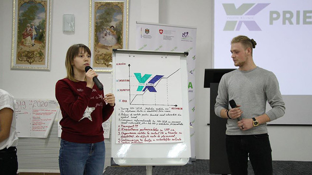 Voluntarii YK își propun să ajungă în 2020 la cât mai mulți adolescenți vulnerabili din mediul rural