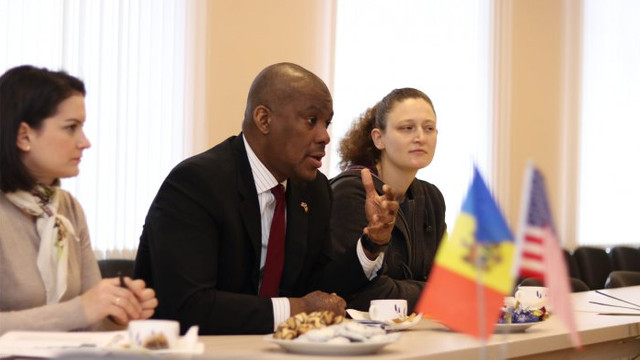 Ambasadorul SUA în R. Moldova, Dereck J. Hogan, a întreprins, înainte de încheierea anului, o vizită în orașul Cimișlia