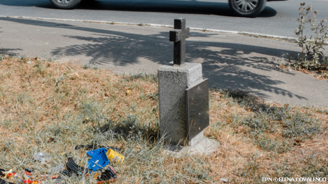  Însemnele funerare din locurile publice din Capitală vor fi demontate