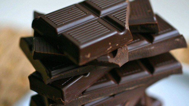 Atenție, arde ciocolata! Cum explică ANSA de ce un produs de cofetărie arde cu flacără