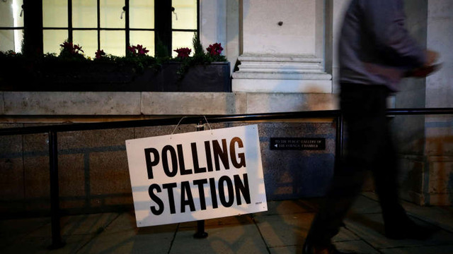 Secțiile de votare s-au deschis în Regatul Unit pentru alegerile generale cruciale pentru Brexit
