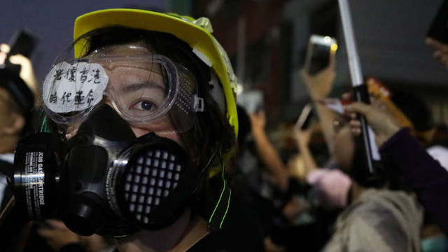 Hong Kong: Ciocniri între polițiști și protestari după o manifestație în sprijinul uigurilor din China