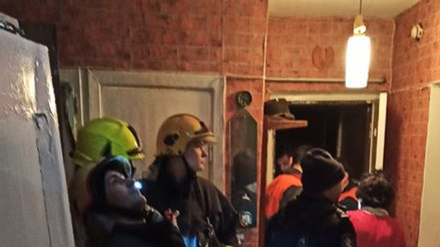 FOTO | Deflagrație la Râșcani. Au sărit bucăți din fereastra și peretele unui apartament