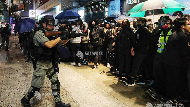 Amnesty International: Poliția din Hong Kong a folosit o forță disproporționată în timpul marșului de Anul Nou