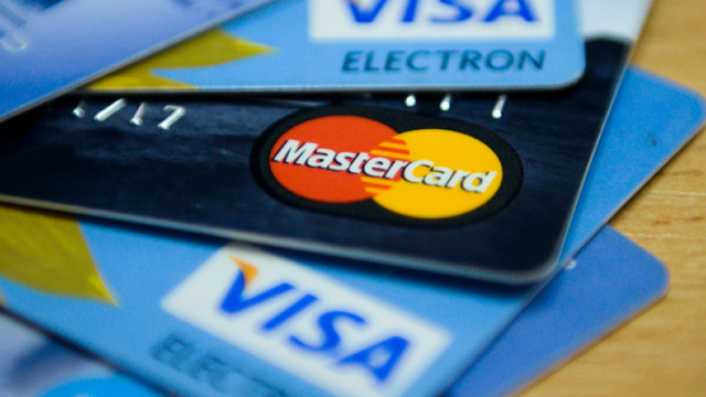 Mastercard și Visa se alătură sancțiunilor occidentale și blochează banii rușilor