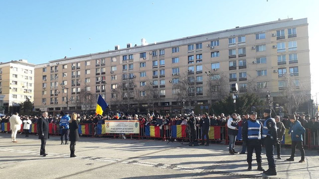 FOTO/VIDEO | Sute de persoane s-au adunat în Piața Unirii din Iași pentru a participa la manifestările dedicate zilei de 24 ianuarie