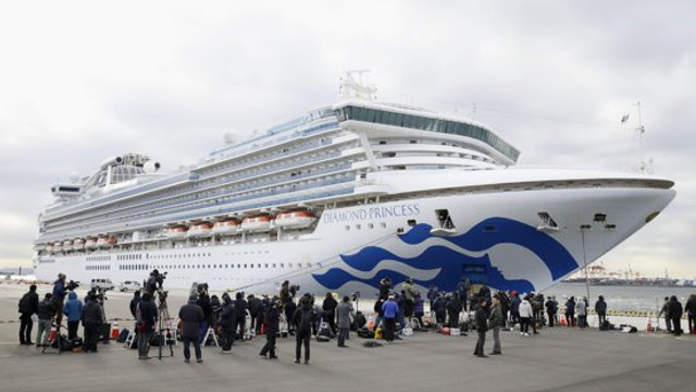 135 de persoane, diagnosticate cu noul coronavirus pe vasul de croazieră Diamond Princess
