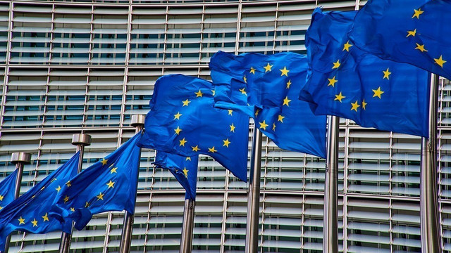 Comisia Europeană revizuiește procesul de aderare la UE după blocarea deschiderii negocierilor cu Macedonia de Nord și Albania