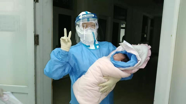 Premieră în China: o femeie infectată cu noul virus a născut o fetiță. Anunțul medicilor
