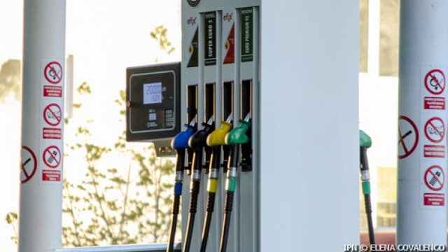 Mai multe stații PECO au afișat prețuri mai mici la carburanți