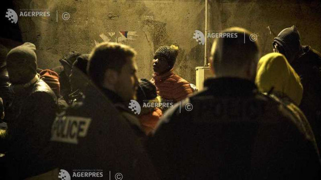 Poliția din Paris a evacuat ultima mare tabără de corturi populată de migranți