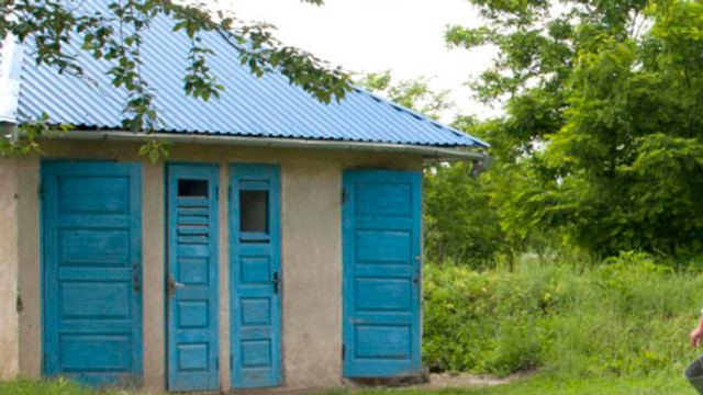 ONG-uri | Numai jumătate din școli au toalete conectate la sistemul de canalizare. Guvernul, somat să implementeze URGENT Standardele OMS cu privire la apă, sanitație și igienă în aceste instituții