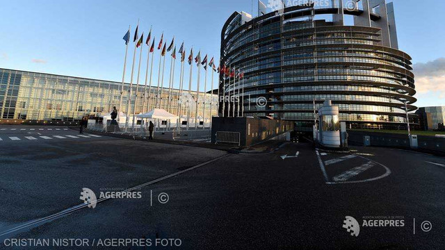 Parlamentul European le recomandă angajaților săi să 'rămână acasă în autoizolare' dacă au călătorit recent în nordul Italiei